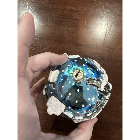 Glass Blown Ornament‎ Of Chicago - Picture 4 of 5